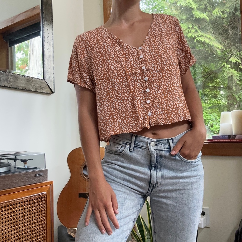 24 Colours Crop Flowy Shirt